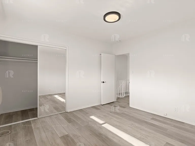 (Ar/Jo/Em:B) 350 S. Sierra Madre Blvd — Photo 19