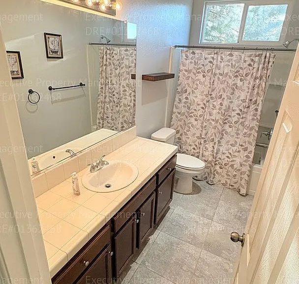8905 Cadbury Dr — Photo 40