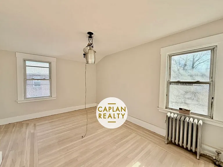 150 Crescent St — Photo 10
