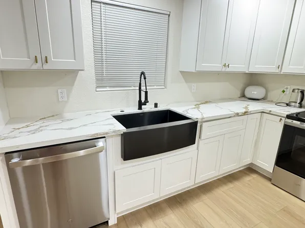 12009 Fair Oaks Blvd #B, Fair Oaks, CA 95628