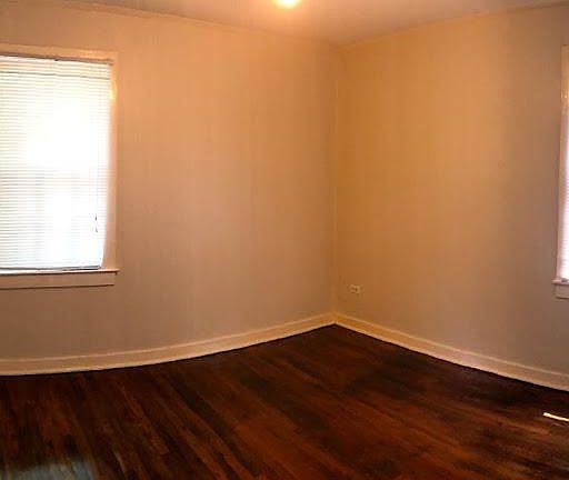 5th image of 412 White Dr