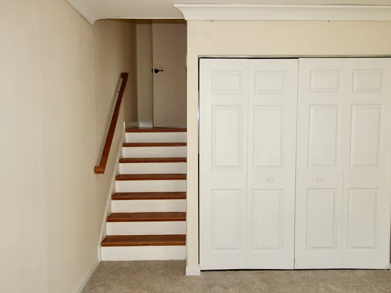 8501 Buckeye Ct — Photo 32