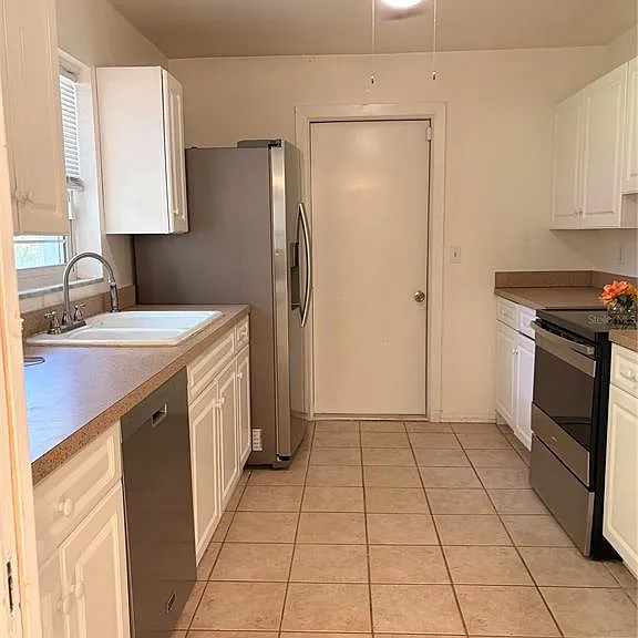 1320 Hartley Ave — Photo 7
