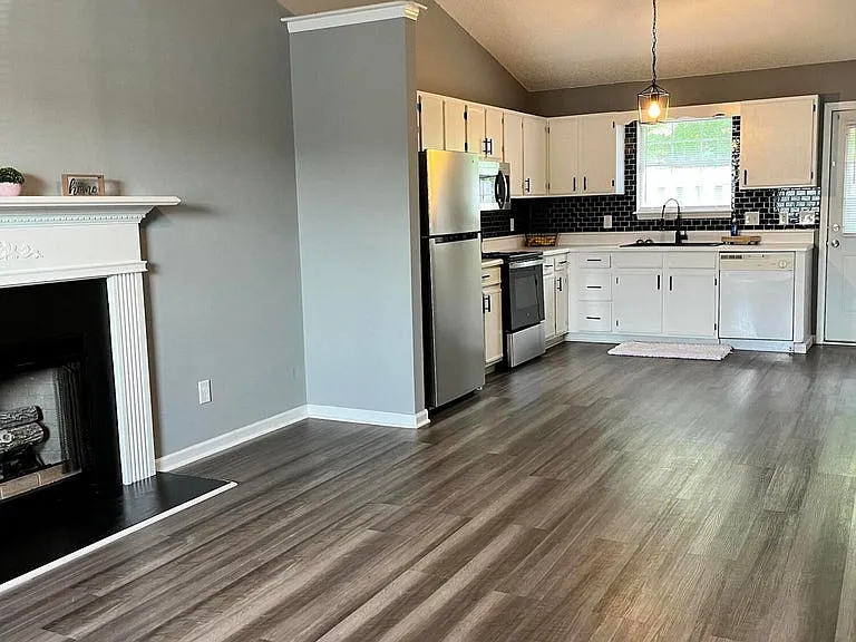1200 Peyton Cir #1A — Photo 3
