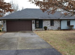 3132 S Kissimmee Ct, Springfield, MO 65804