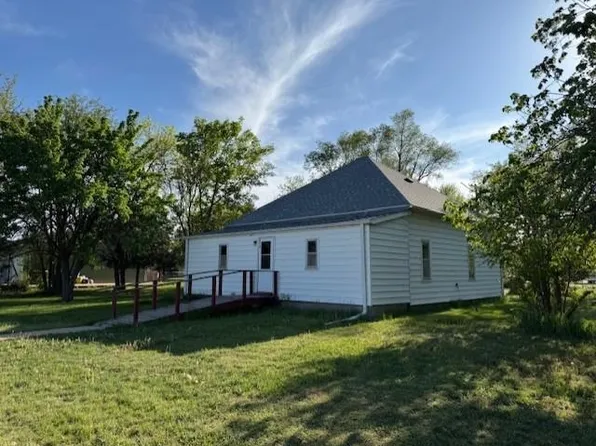 818 S Colorado Ave, Hastings, NE 68901