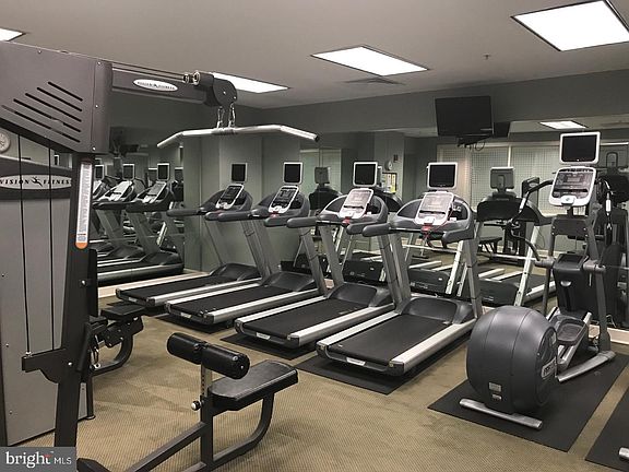 4th image of 1915 Towne Centre Blvd Unit 814