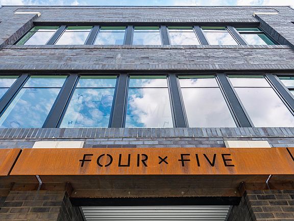 4th image of 207 E 5th Ave