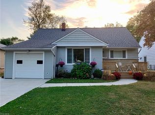 2286 Green Ridge Dr, Wickliffe, OH 44092