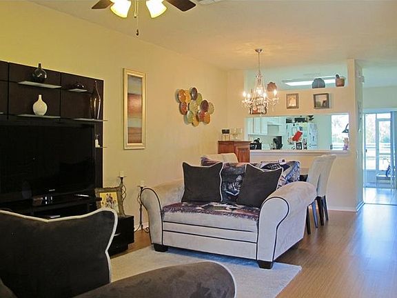 2nd image of 30309 Lacledes Ln