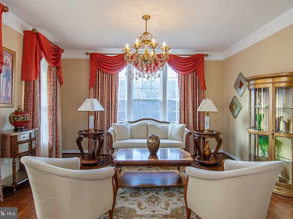 5th image of 54 Bradbury Way