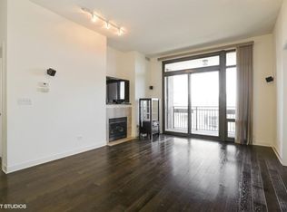 3140 N Sheffield Ave APT 606, Chicago, IL 60657