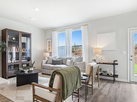 5th image of 4147 Oswin Dr