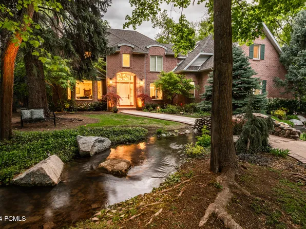 5466 Walker Woods Ln, Salt Lake City, UT 84117