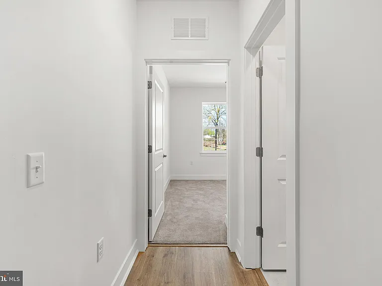 2207 Prince Hall Dr — Photo 30