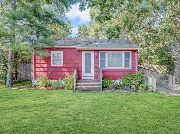 197 Springville Road, Hampton Bays, NY 11946