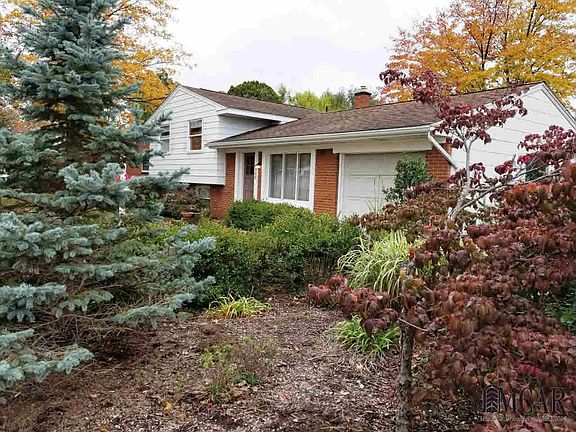 2nd image of 7389 Middlebury Dr