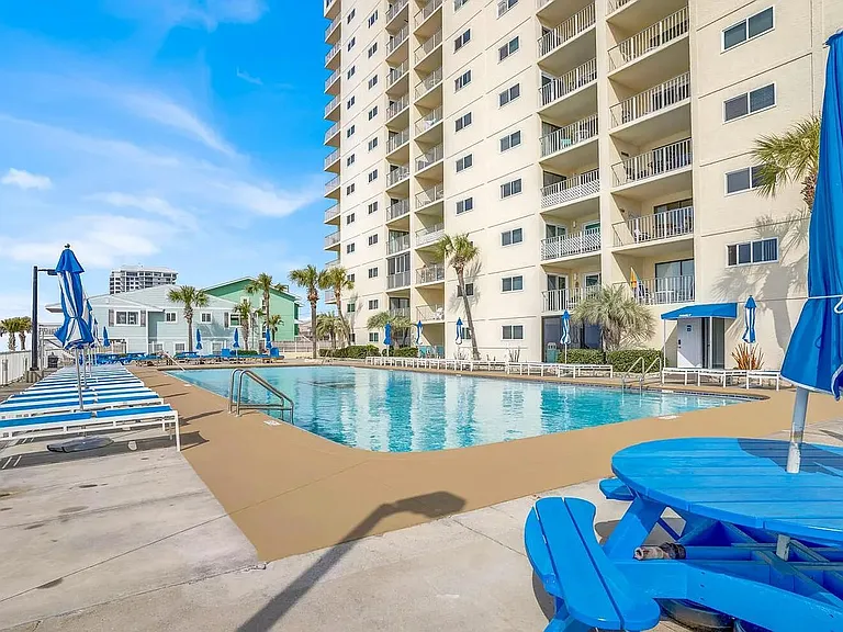 5801 Thomas Dr #714 — Photo 47