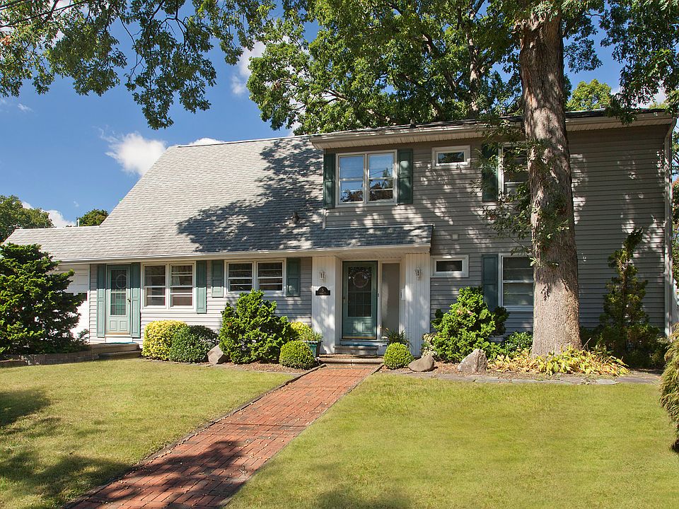 1st image of 5 Lawrence Pl