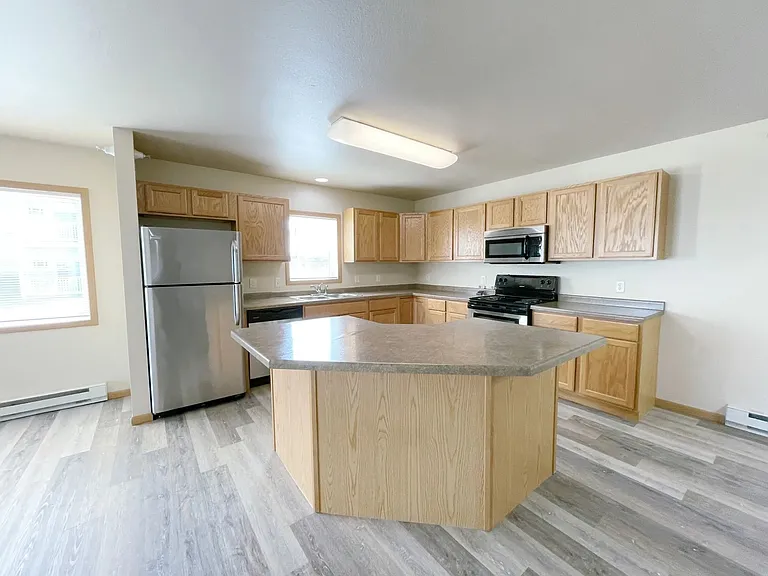 Northern Plains Apartments — Photo 18