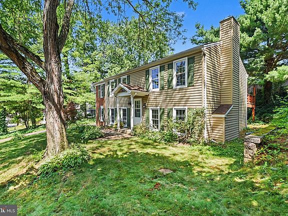 2nd image of 3612 Kent Dr
