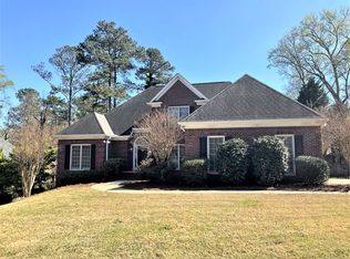 5714 James Walk Ct, Stone Mountain, GA 30087