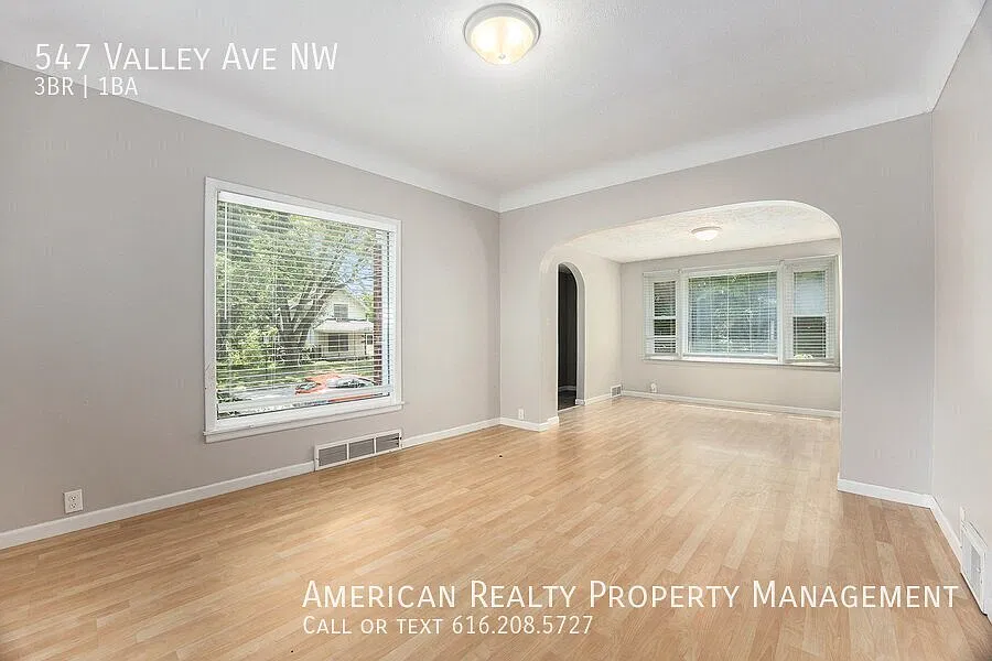 3 bed, 1575 sqft, $1,800 — Photo 2