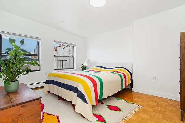 Sold by Compass | media 7
