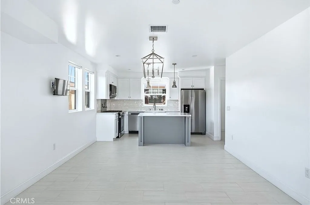 Photo 2 of 55 - 10538 La Reina Ave #2 - Downey, CA Building Photo - 10538 La Reina Ave #2