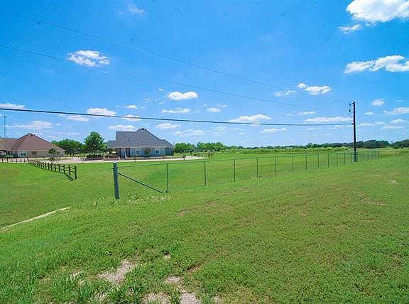 4th image of 1312 Weatherford Hwy