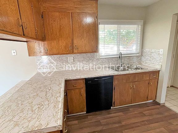 5th image of 2517 Desrys Blvd