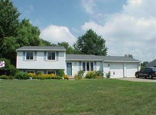 7863 Gallowae Ct, Mentor, OH 44060