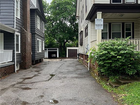 3rd image of 14269 Superior Rd