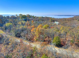 221 Robin Rd, Eufaula, OK 74432