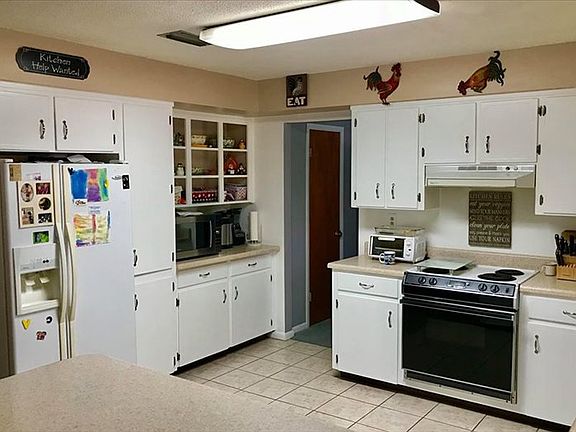 5th image of 224 SW Vernon Way