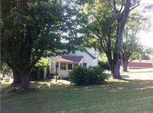 45 Courtney Hill Rd, Finleyville, PA 15332