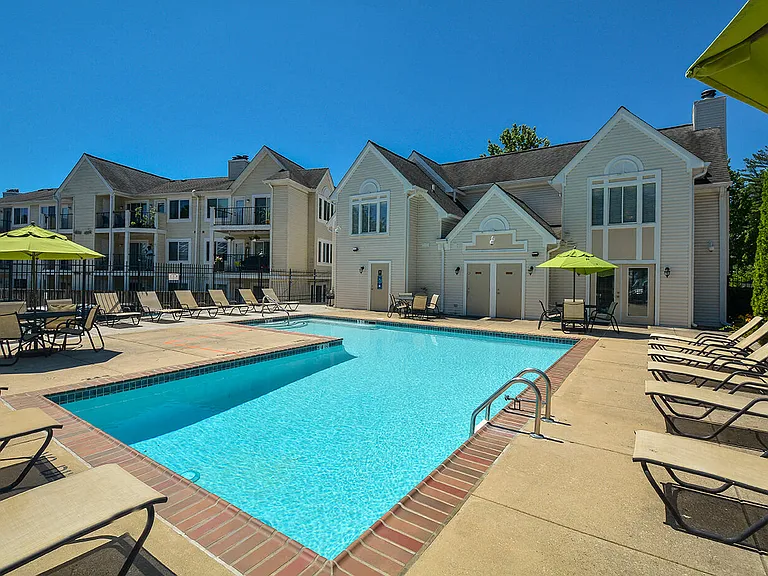 Orchard Park — Photo 24