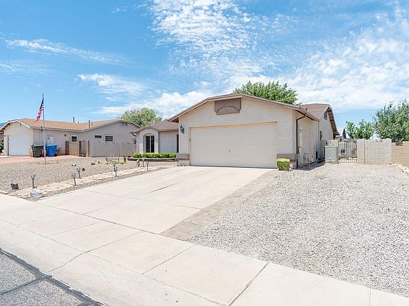 2nd image of 2877 Golden Eagle Dr