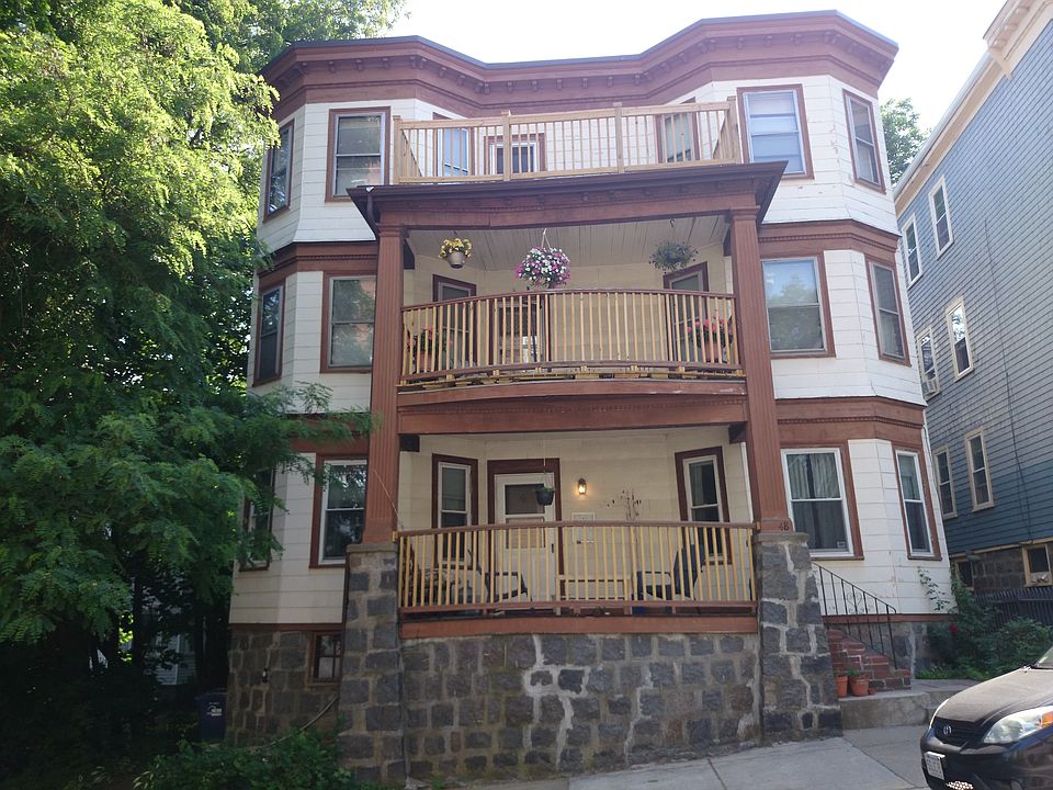 2nd image of 48 Parkton Rd