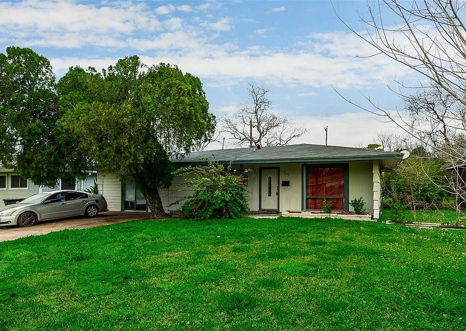 1st image of 5739 Flamingo Dr