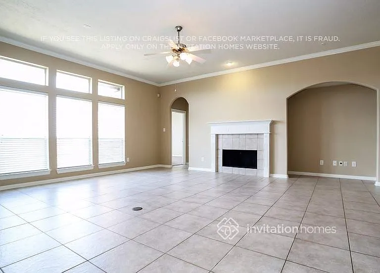 12111 Fall River Pass Ln — Photo 4
