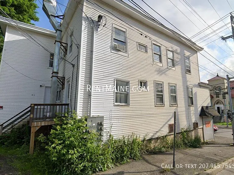 95 Center St #1 — Photo 11
