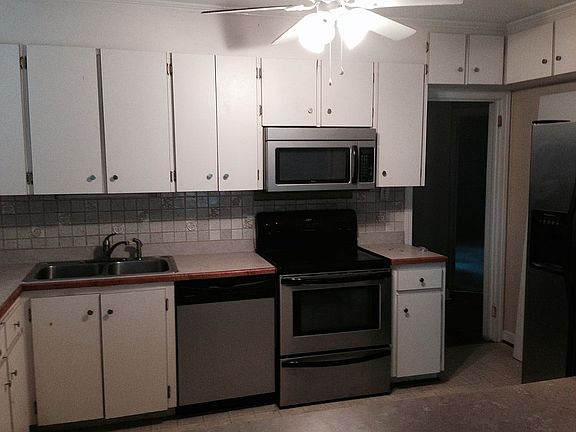 3rd image of 308 S Audubon Ave
