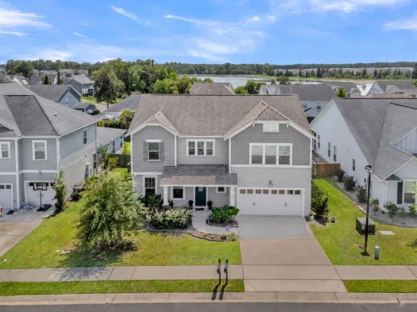 405 Ambergate Ln, Moncks Corner, SC 29461