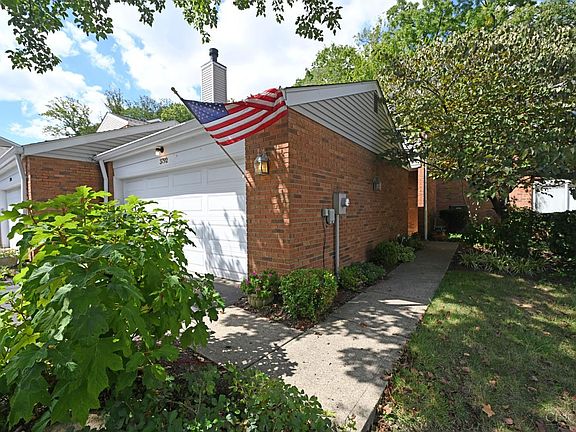3rd image of 3792 Ashworth Dr