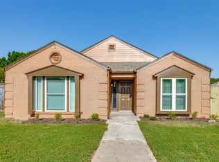 1633 Windsor Dr, Mesquite, TX 75149