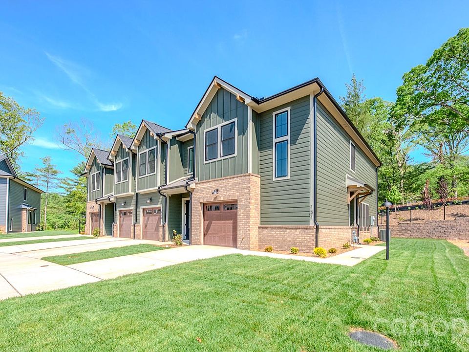 1st image of 151 Collin Pl #15