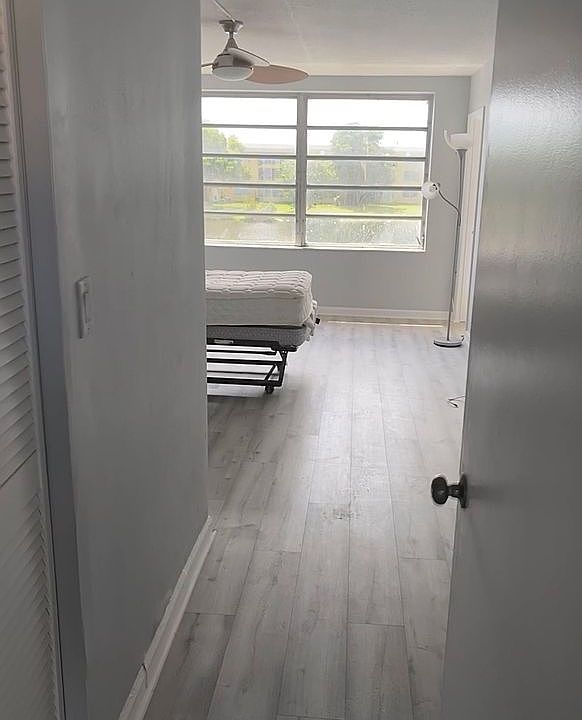 1st image of 18900 NE 14th Ave APT 204