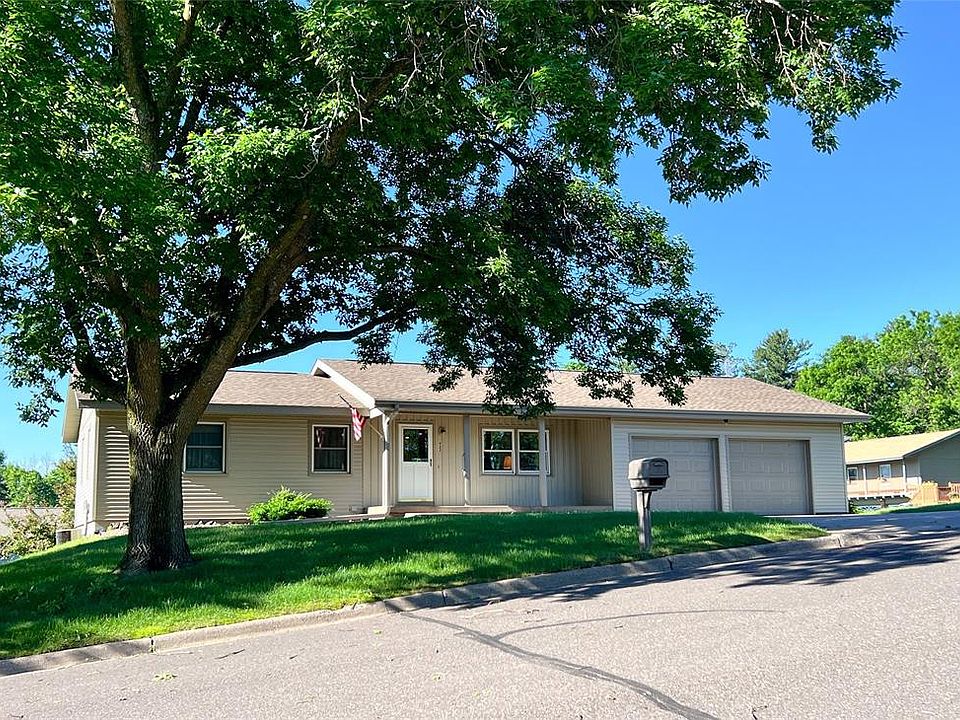 1st image of 922 Terrace Drive
