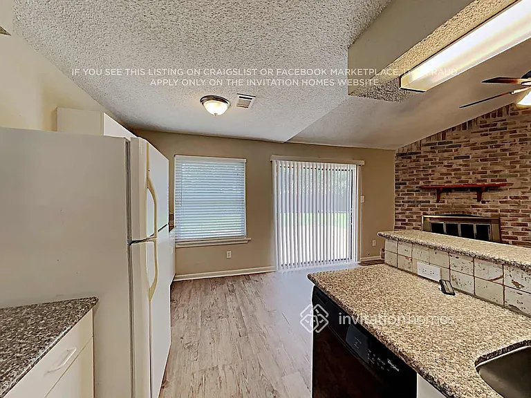 2606 Elm Hollow St — Photo 8
